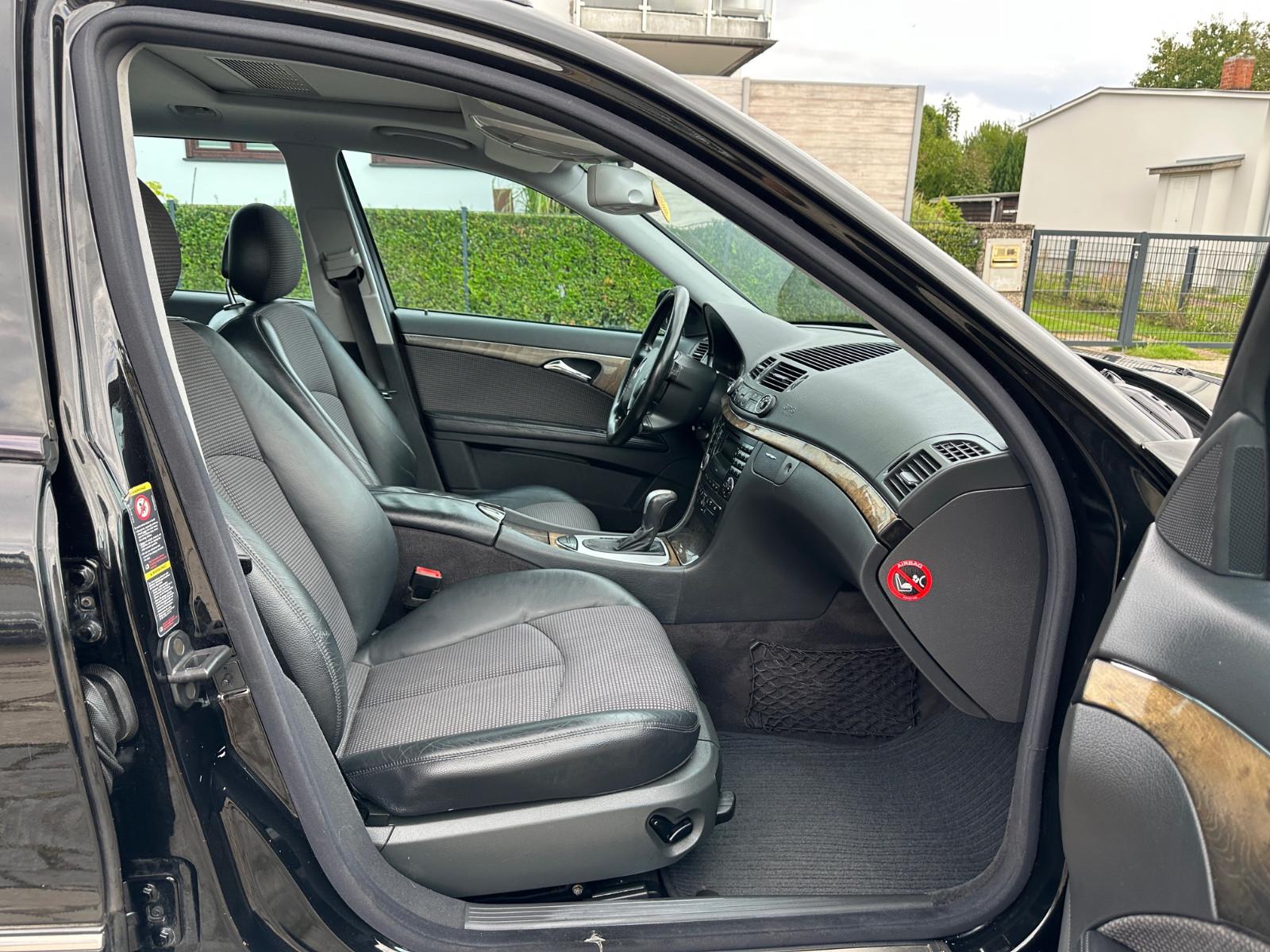Mercedes-Benz E240 2004 — photo 10