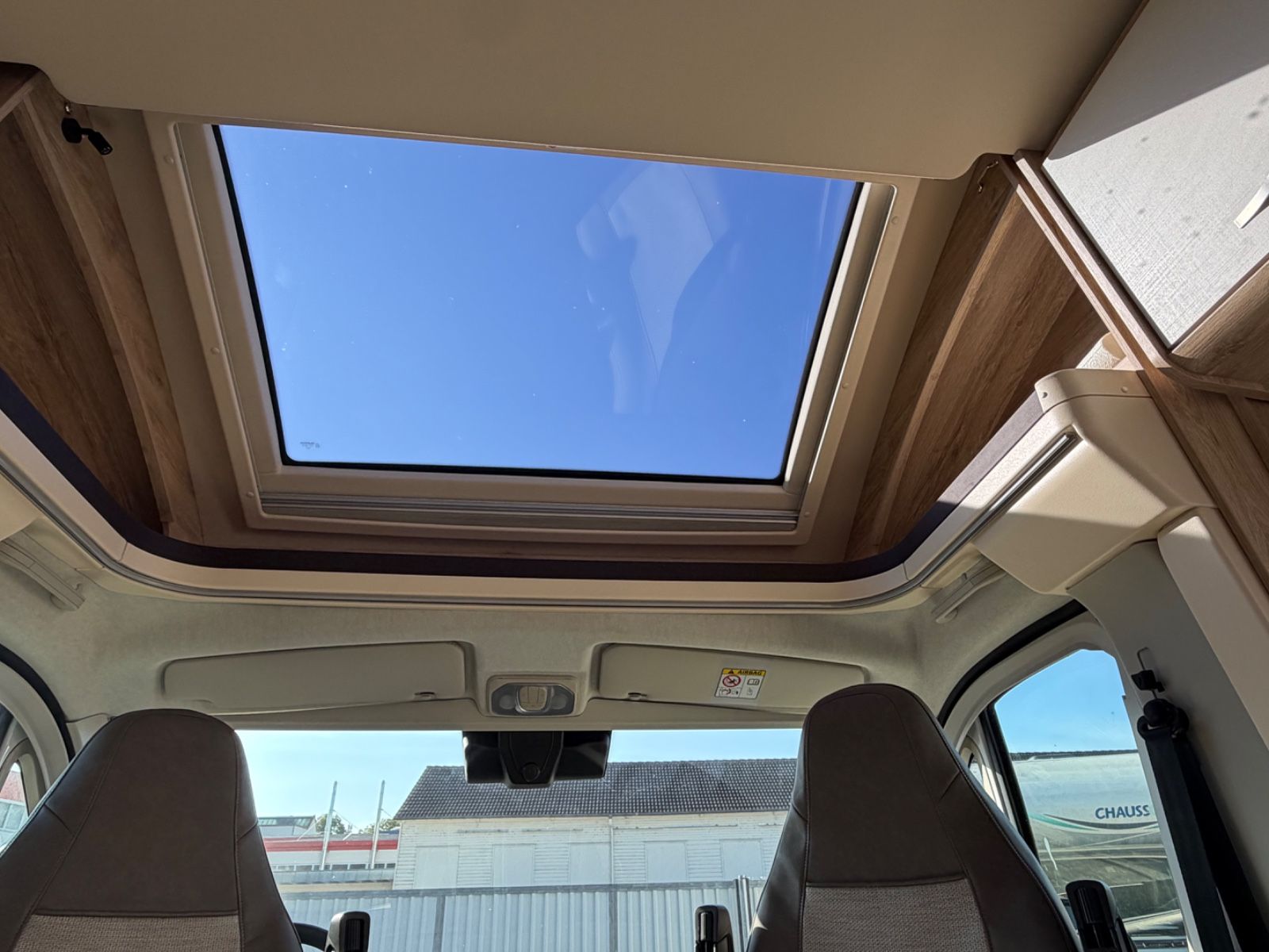 Fahrzeugabbildung Eura Mobil Profila RS 695 EB