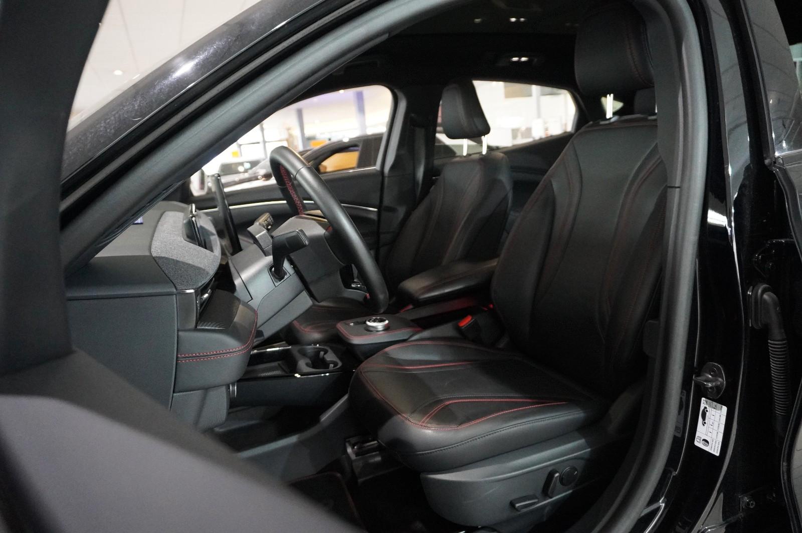 Ford Mustang Mach-E PREMIUM AWD 99KWH NAVI/360°/AHK