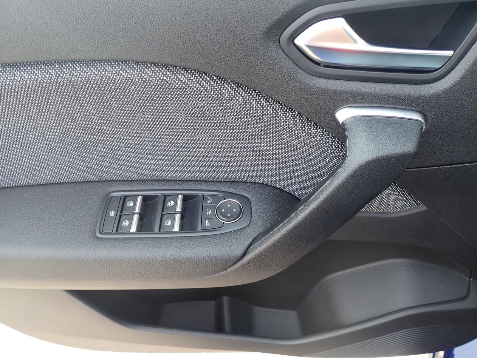 Fahrzeugabbildung Renault Captur Techno Mild Hybrid 140 EDC