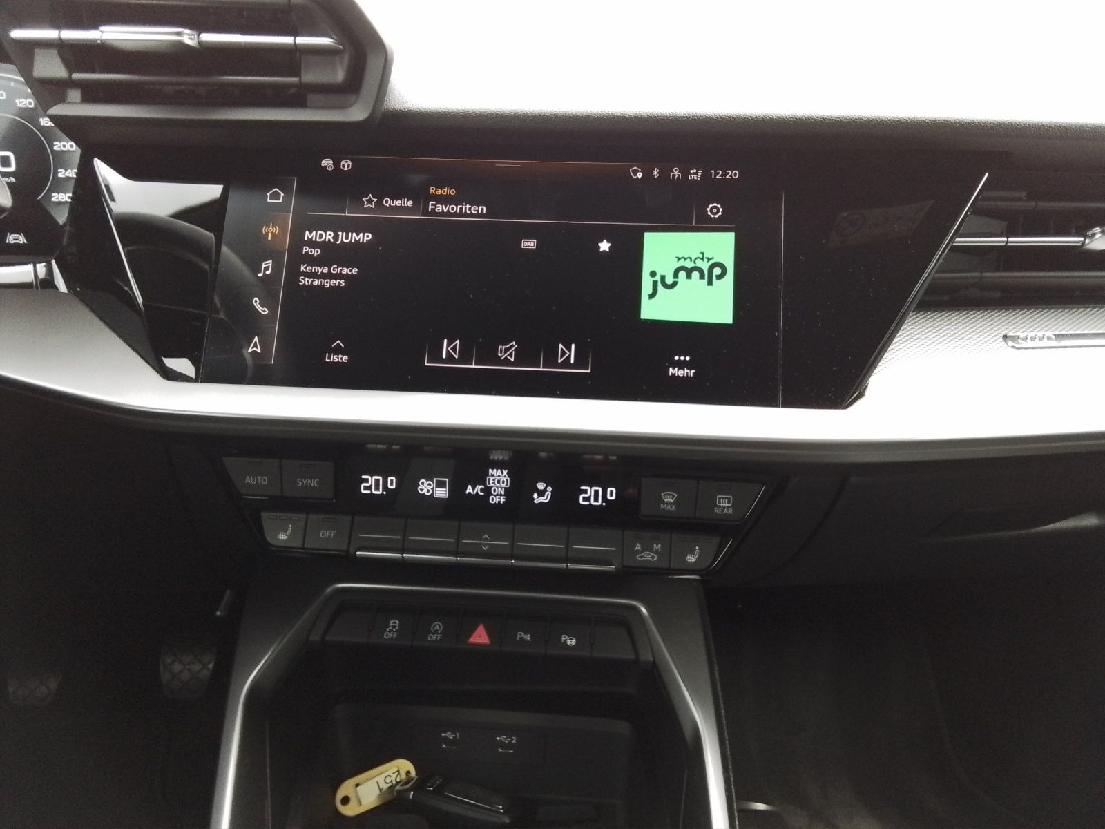 Fahrzeugabbildung Audi A3 Sportback 35 TFSI advanced MATRIX ACC NAVI AV