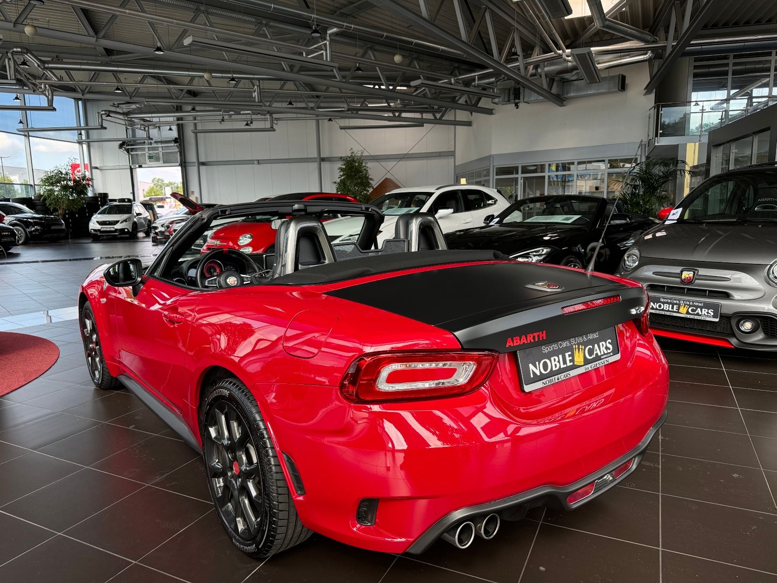 Fahrzeugabbildung Abarth 124 Spider Turbo Turismo LEDER BOSE NAV