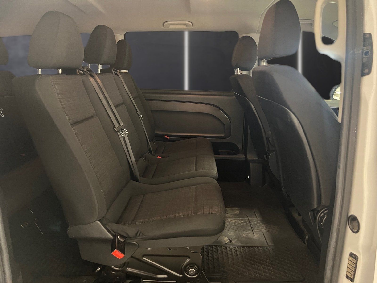 Fahrzeugabbildung Mercedes-Benz Vito 114 CDI Tourer PRO Extralang*AHK*Navi*SHZ*