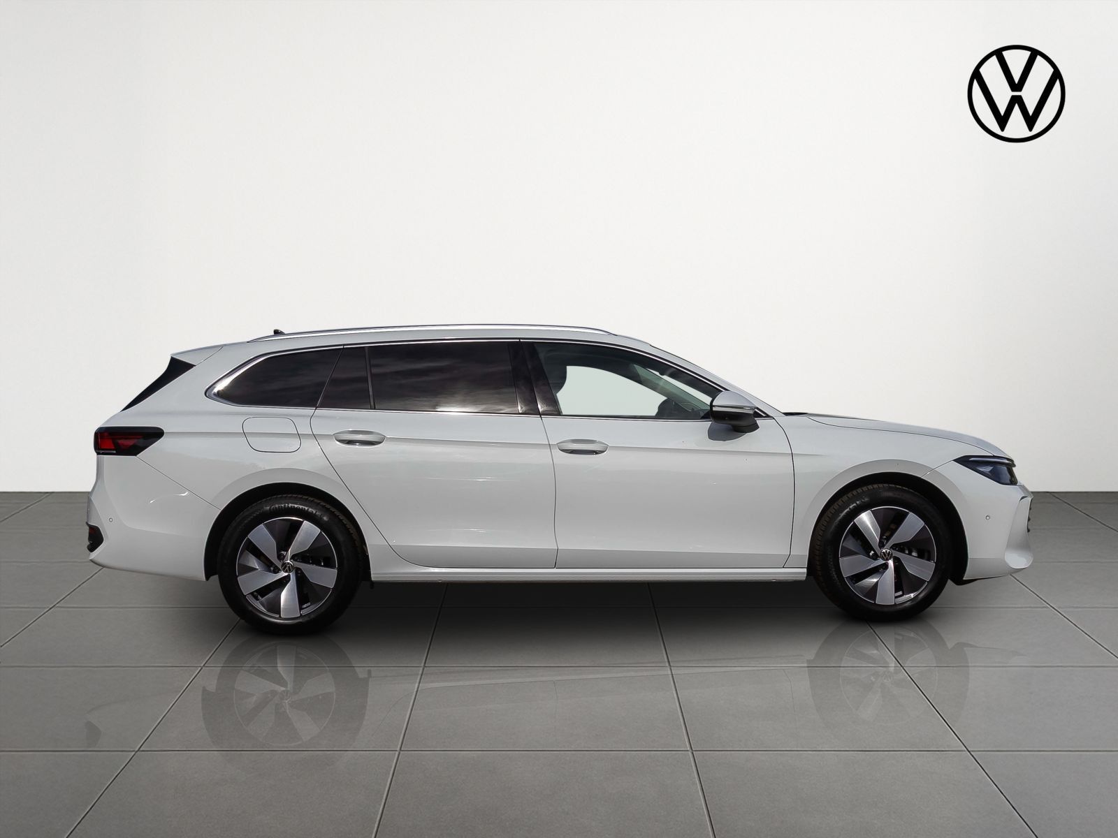 Volkswagen Passat Variant 1.5 eTSI DSG Business Navi LED foto 4