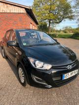 Hyundai i20. Erste Hand - Hyundai i20 in Oldenburg