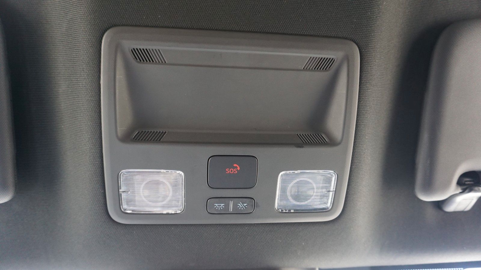 Fahrzeugabbildung Ford Focus Lim. ST-Line, LED, B&O Sound, Navi, Sport