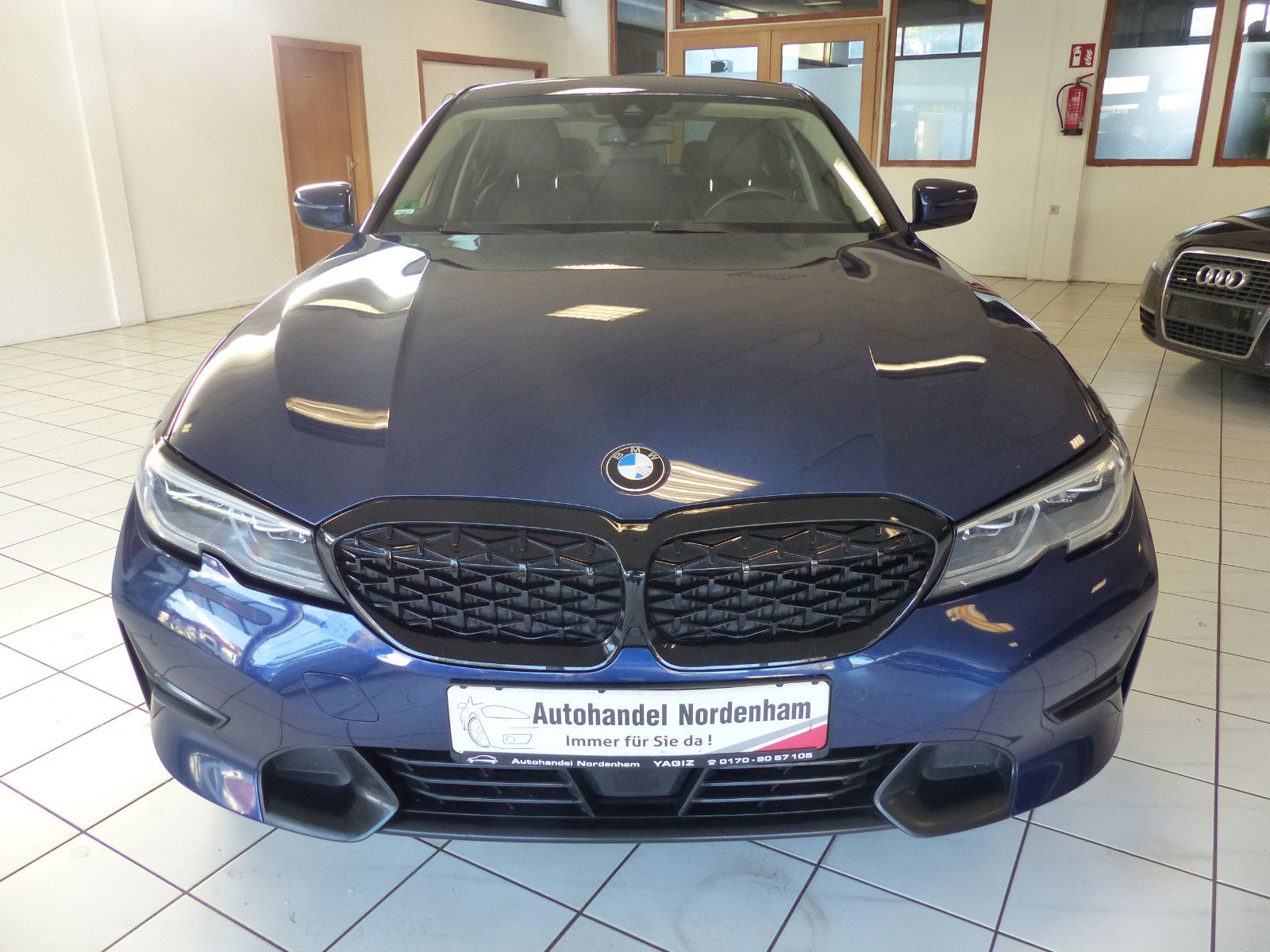 BMW 330 e Sport Line Limousine*AUTOMATIK*NAVI*HEADUP imagem 3