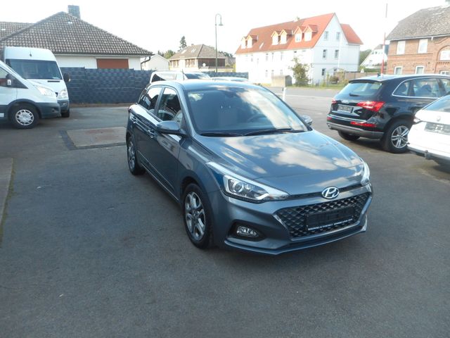 Hyundai i20 Style Klimaa Kamera LED Apple CarPlay SHZ