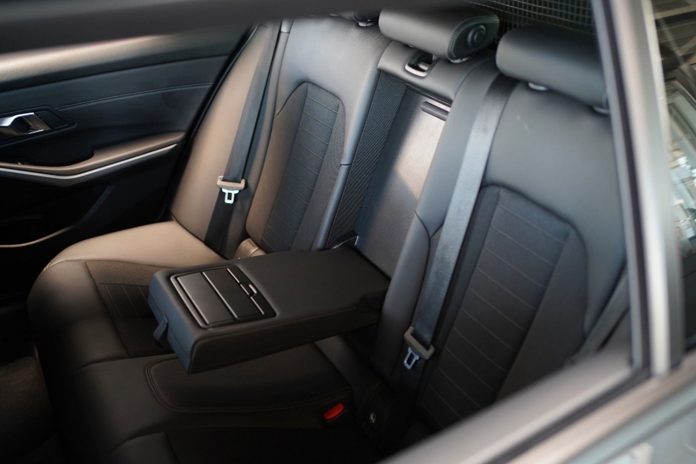 Fahrzeugabbildung BMW 320d Touring +Live Cockpit Prof.+Driving Assist.