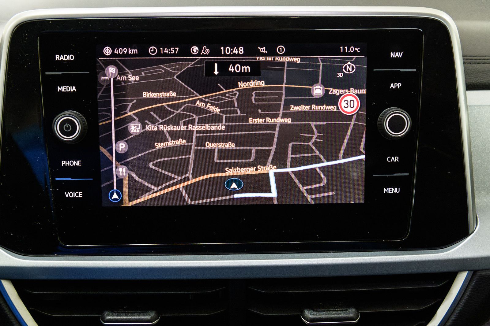 Fahrzeugabbildung Volkswagen T-Roc Goal+LED+AHK+GJR+NAVI+SHZ+AHK+ACC+