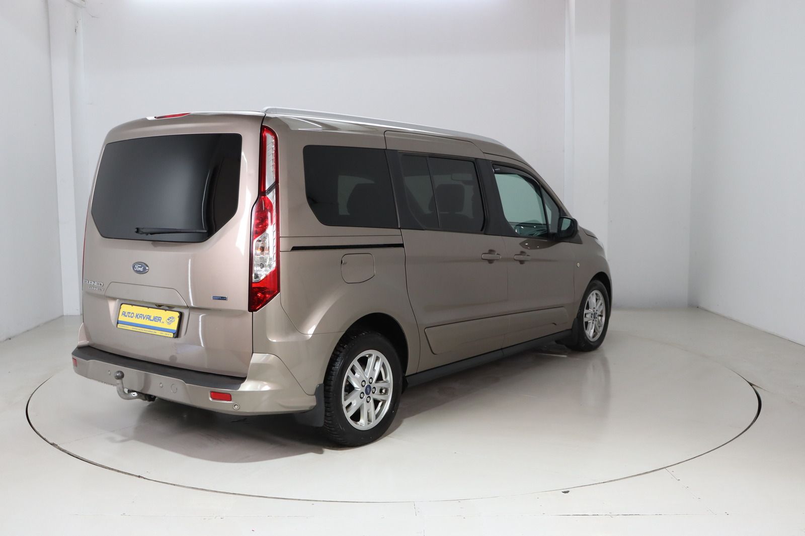 Fahrzeugabbildung Ford Grand Tourneo Connect 1.5 ECOBLUE Titanium