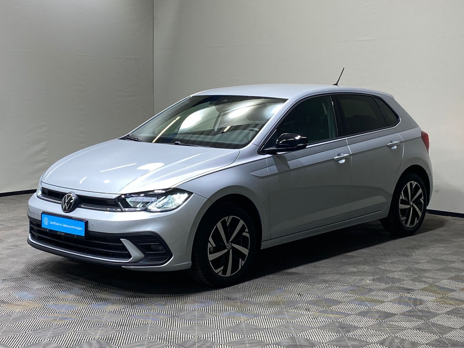 Volkswagen Polo ENERGY 1.0 TSI DSG LED ACC NAVI RÜKA DAB foto 2