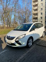 Opel Zafira Tourer 1.4 - Opel Zafira Tourer in Frankfurt (Main)