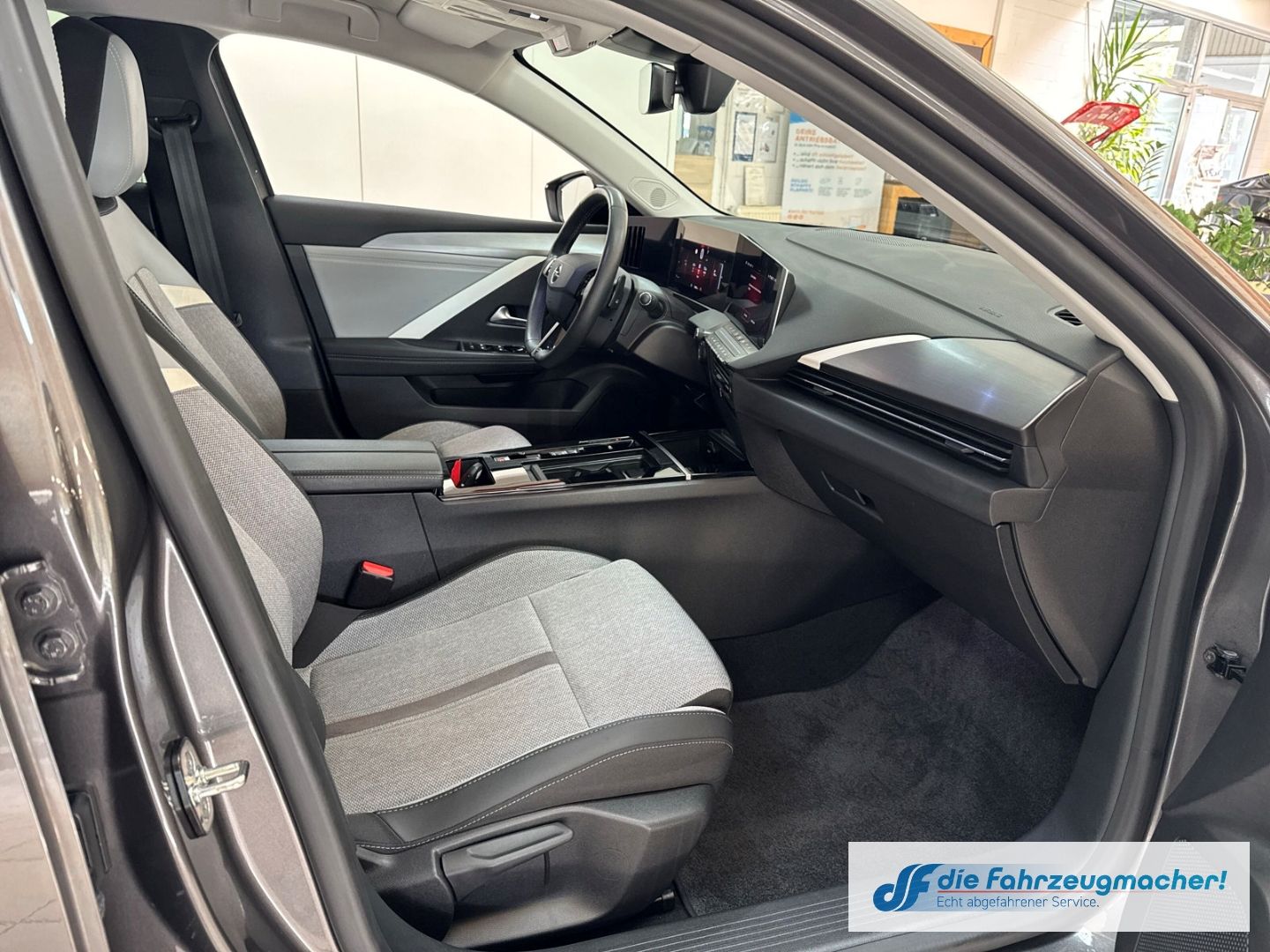 Fahrzeugabbildung Opel Astra L Sports Tourer Elegance 1.5 D EU6e Navi L