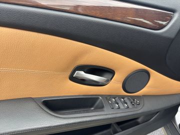 BMW 520d E60 Leder braun / werkstattgeprüft, Bild 10