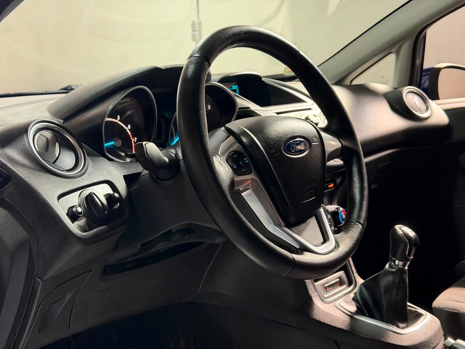 Ford Fiesta Sync Edition 1,25 Sitzheizung