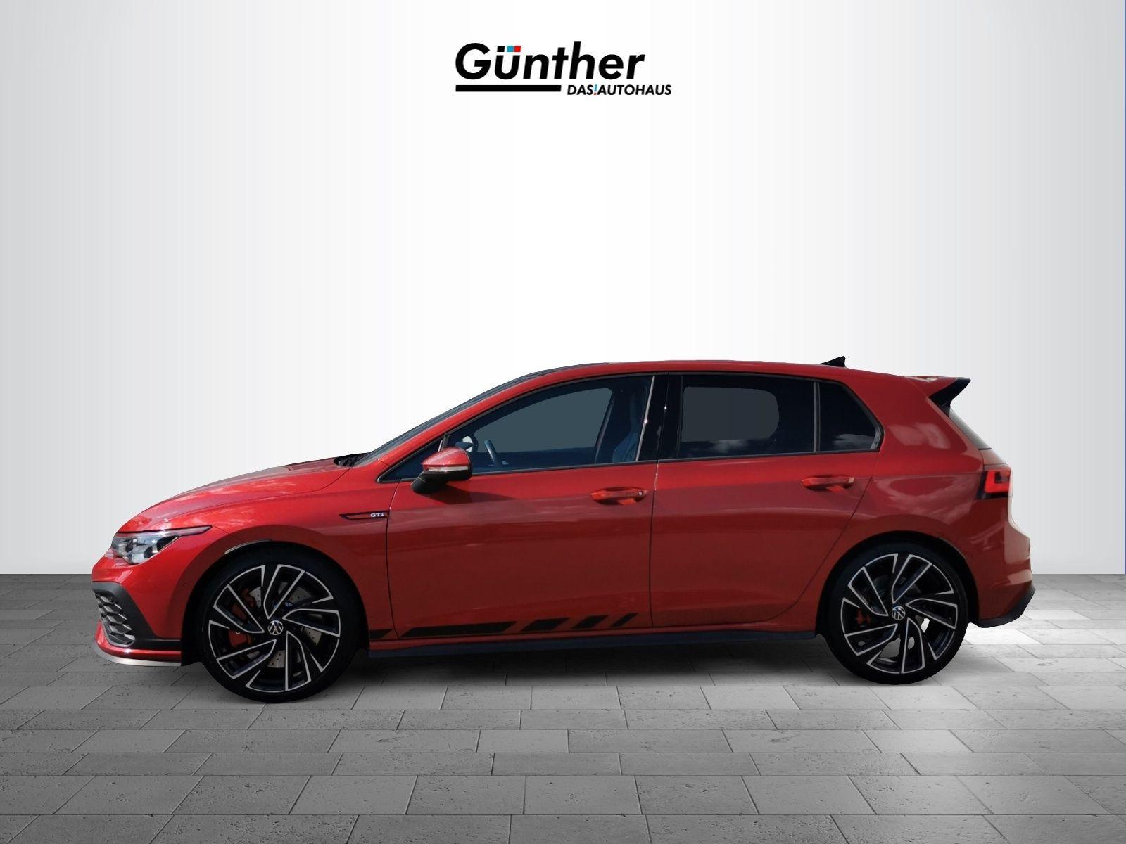 Volkswagen Golf VIII GTI 221 kW Clubsport +HEAD-UP+PANO+DCC