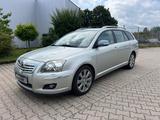 Toyota Avensis Combi Travel 2.0-l-VVT-i Automatik*KLIMA - Toyota Avensis in Aachen