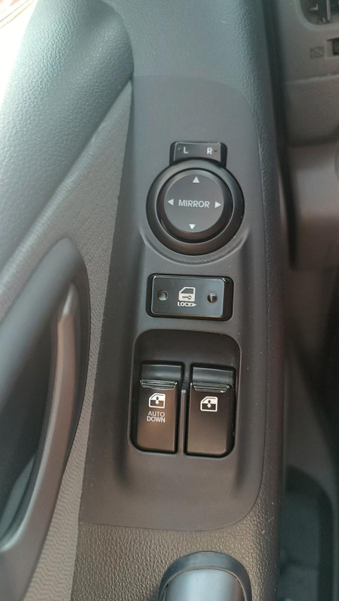 Hyundai H-1 8-Sitze 
