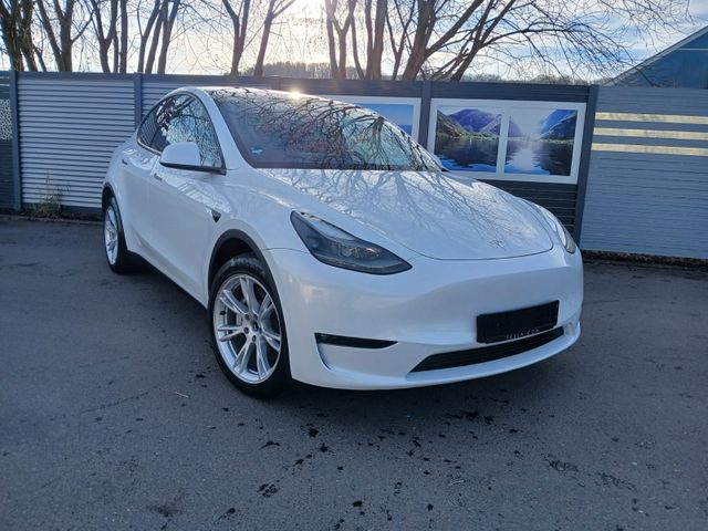 Tesla Model Y Basis RWD Lift Pano AHK