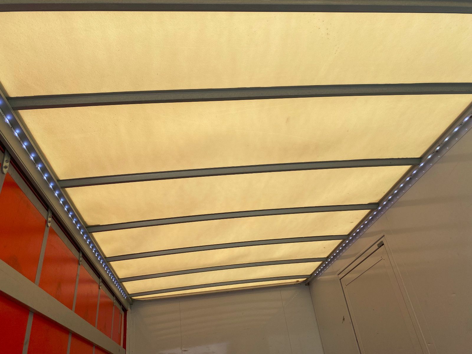 Fahrzeugabbildung Ford Transit  350 L3 Koffer mit LBW,Klima,AHK ,kamera