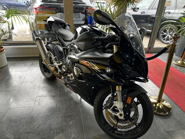 BMW S1000 RR /Akrapovic /Race/Dynamik/Sozius