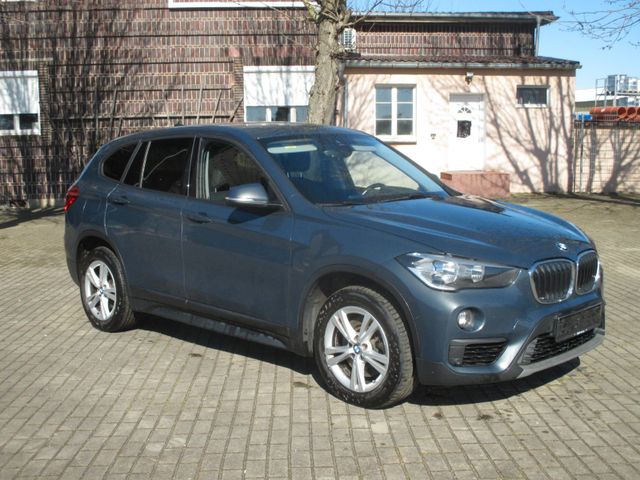 BMW X1 xDrive25d 170 kW*HeadUp*Kamera*Webasto*