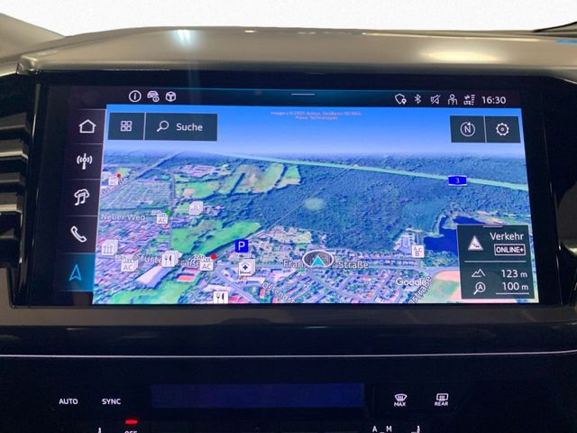 Q4 e-tron 55 QUATTRO S LINE MATRIX+PANO+AHK+AUGM