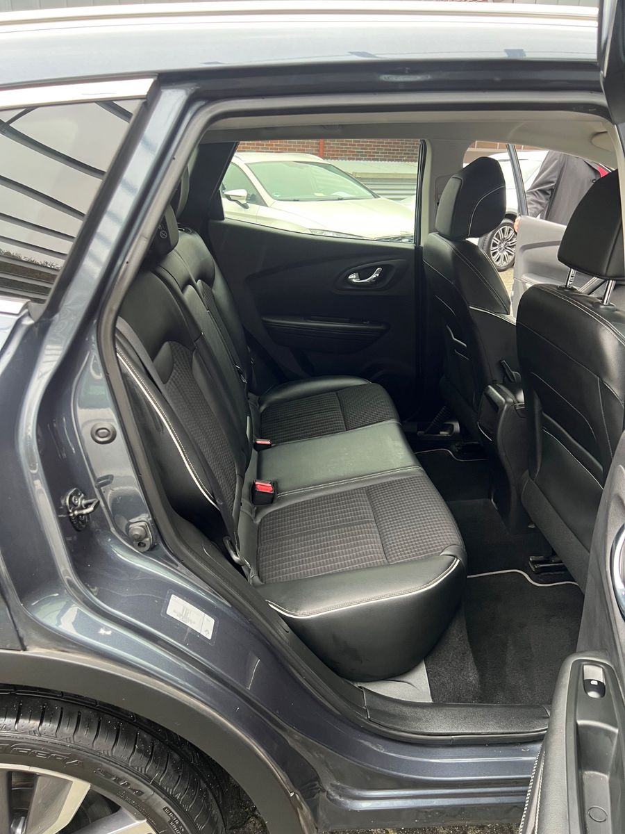 Fahrzeugabbildung Renault Kadjar Bose Edition 4x4 *LED*KAMERA*NAVI*