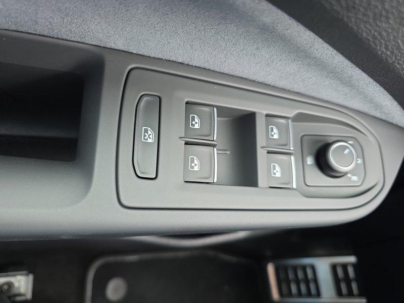Volkswagen Golf R-Line 1.5 eTSI DSG Navi/LED/ACC/Winterp., миниатюра 22