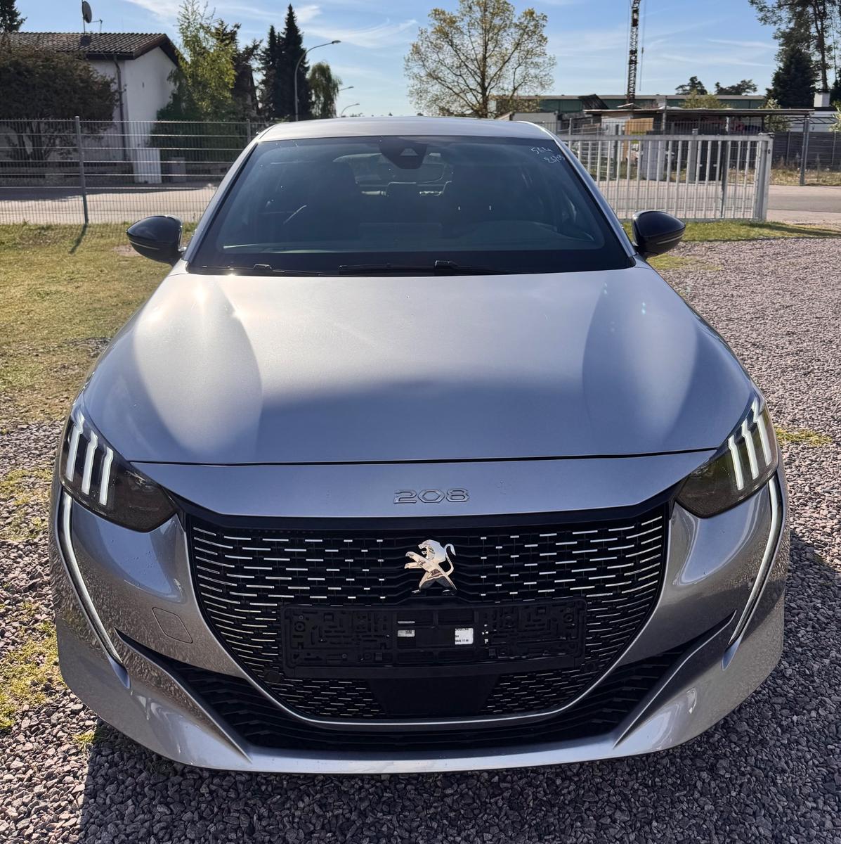 Peugeot 208 PureTech 100 GT LINE 2022/09