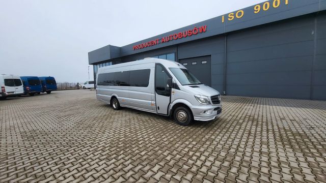 Mercedes-Benz Sprinter 519CDI - 24 places + 4 standing