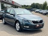 Skoda Octavia Combi 2.0TDI DSG"Style"KEYLESS*AMBIENTE* - Skoda Octavia: Combi Ambiente