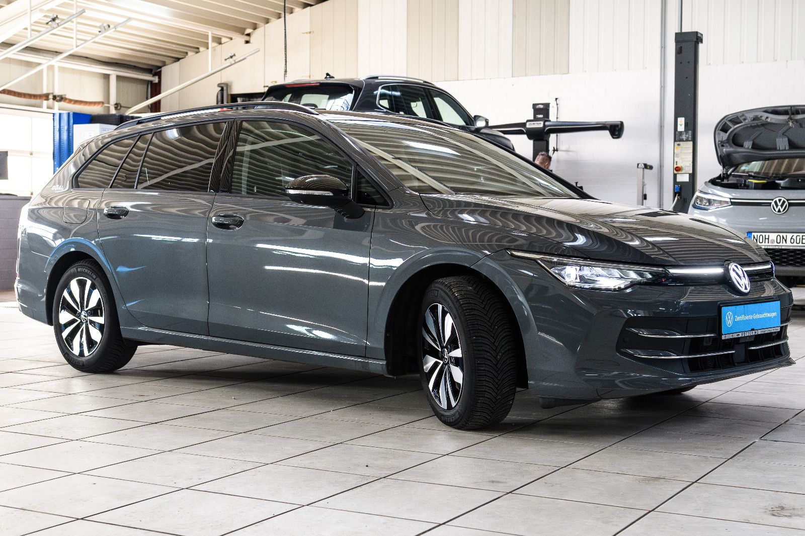 Fahrzeugabbildung Volkswagen Golf VIII Variant Goal 2.0 TDI IQ-LED+AHK+360°KA
