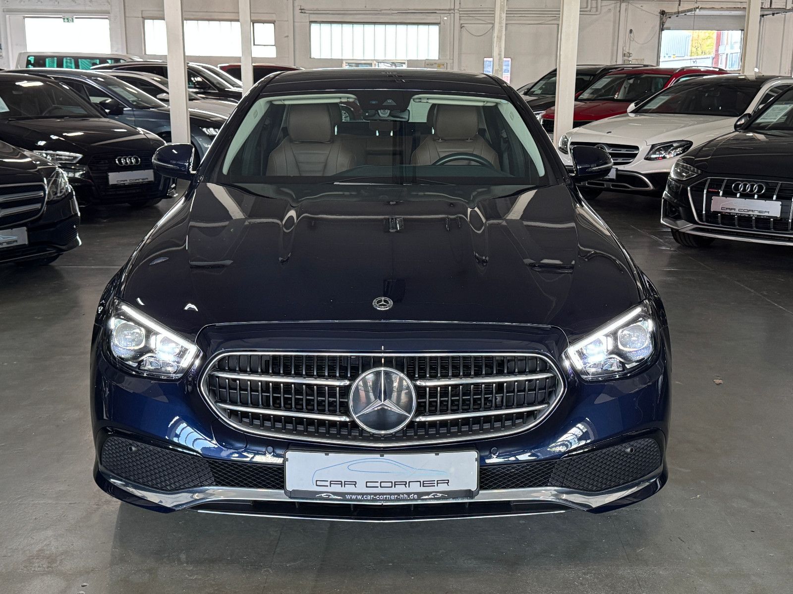 Fahrzeugabbildung Mercedes-Benz E 450 4MATIC 9G-TRONIC 2X AVANTGARDE FACELIFT
