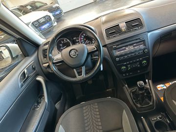 Skoda Yeti Adventure *TÜV*Xenon*Scheckheftgepfl.*Navi*