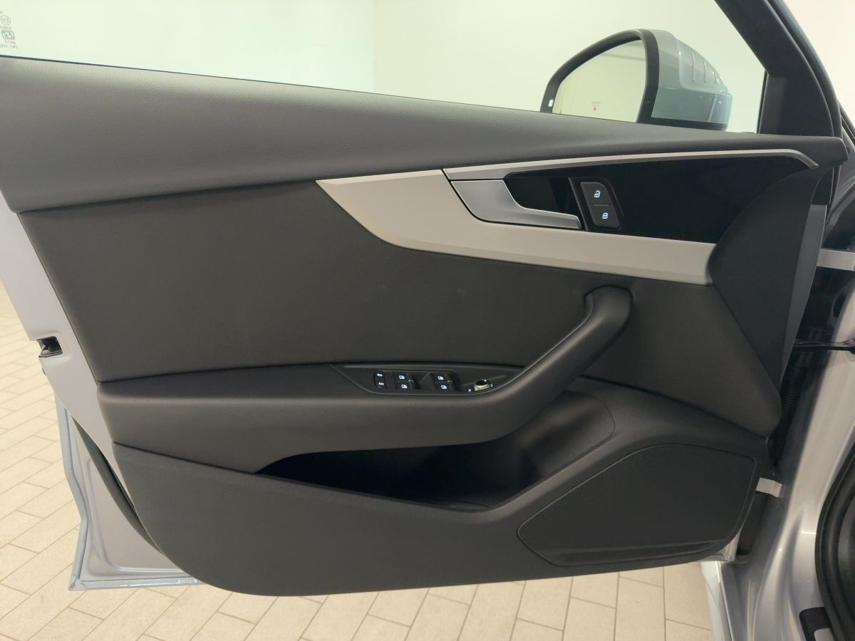Audi A4 - Bild 17