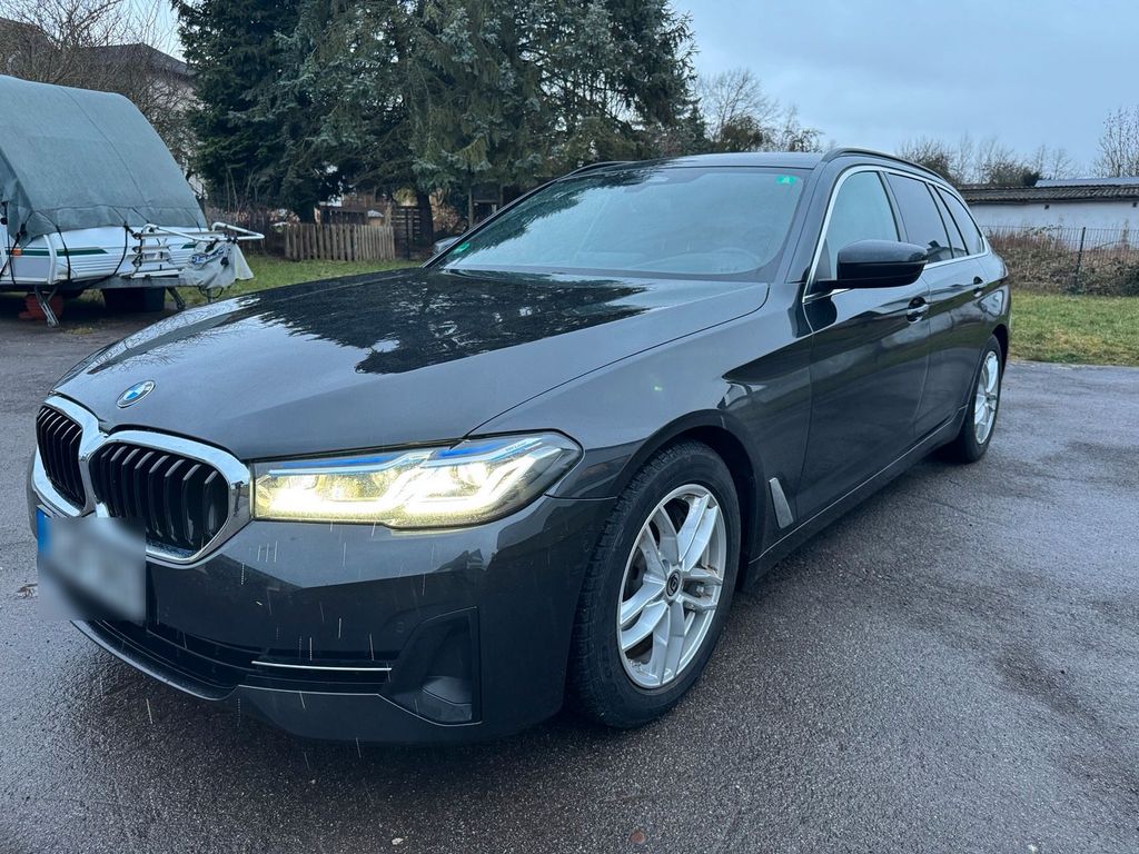 Image of BMW 530