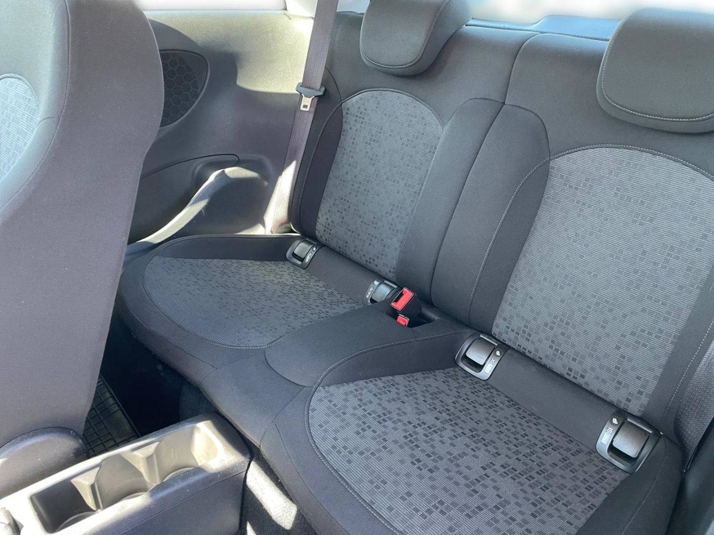 Fahrzeugabbildung Opel Adam 1.4 Jam Sitz und Lenkradheizung Parksensore