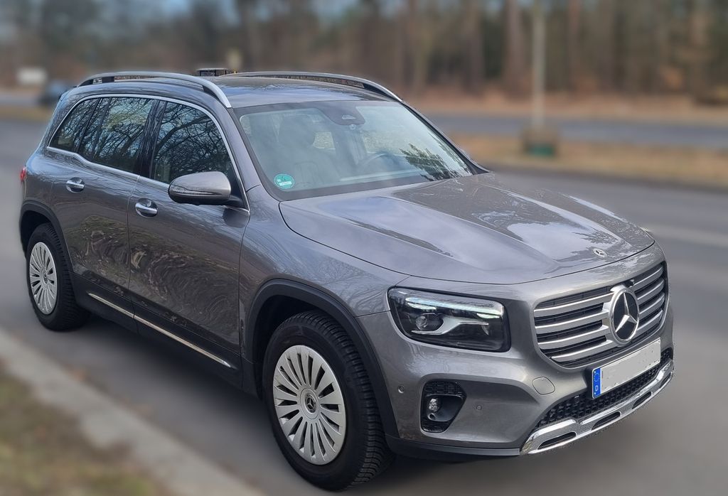2024 Mercedes-Benz GLB 220