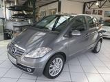 Mercedes-Benz A 150 Klima SHZ PDC 8-fach - graue Mercedes-Benz A 150