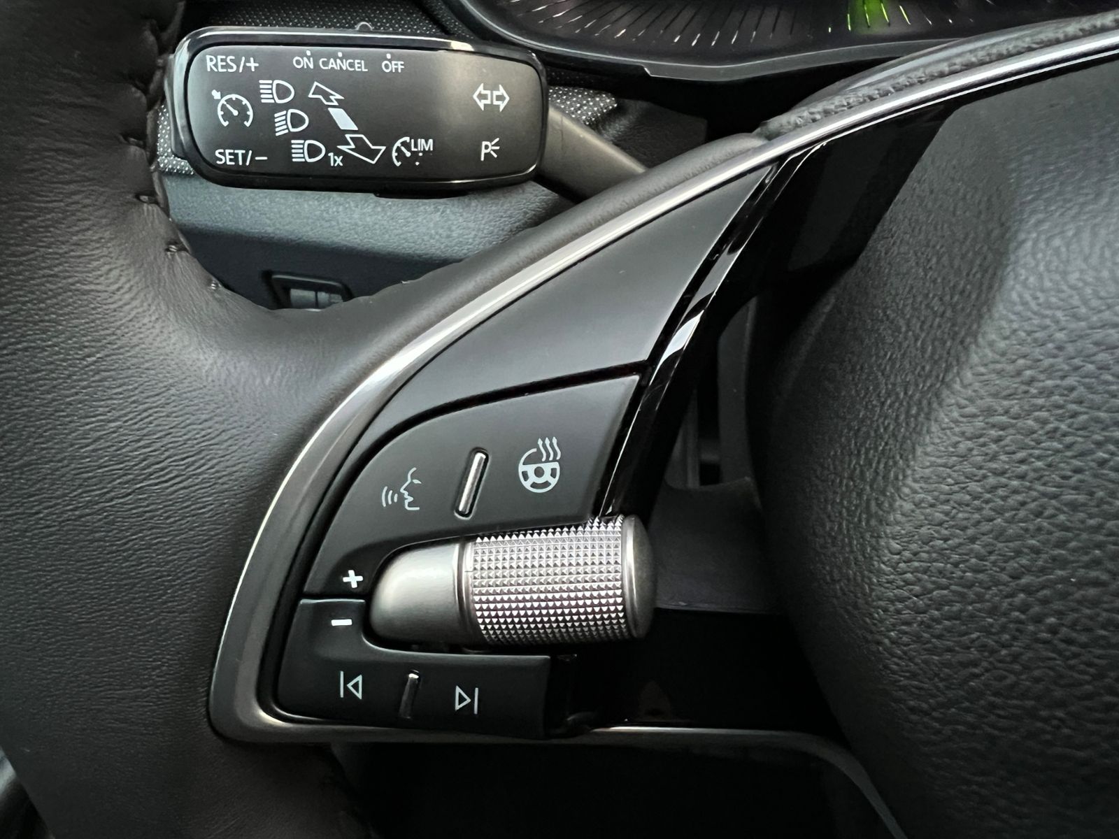 Fahrzeugabbildung SKODA Fabia Selection Edition 130 1.0 TSI DSG *Garanti