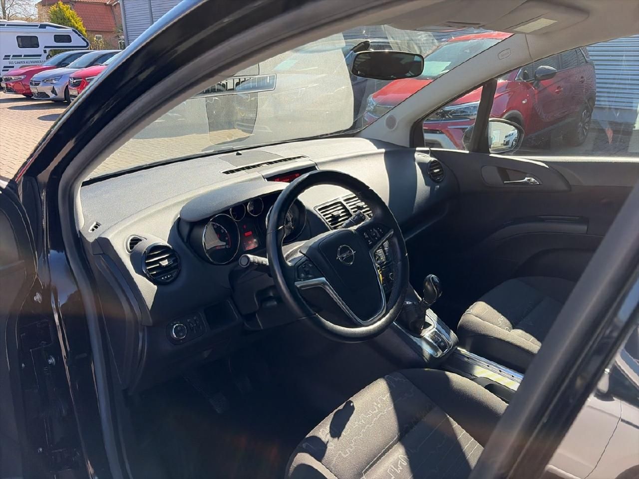 Fahrzeugabbildung Opel Meriva 1,4 Design Edition