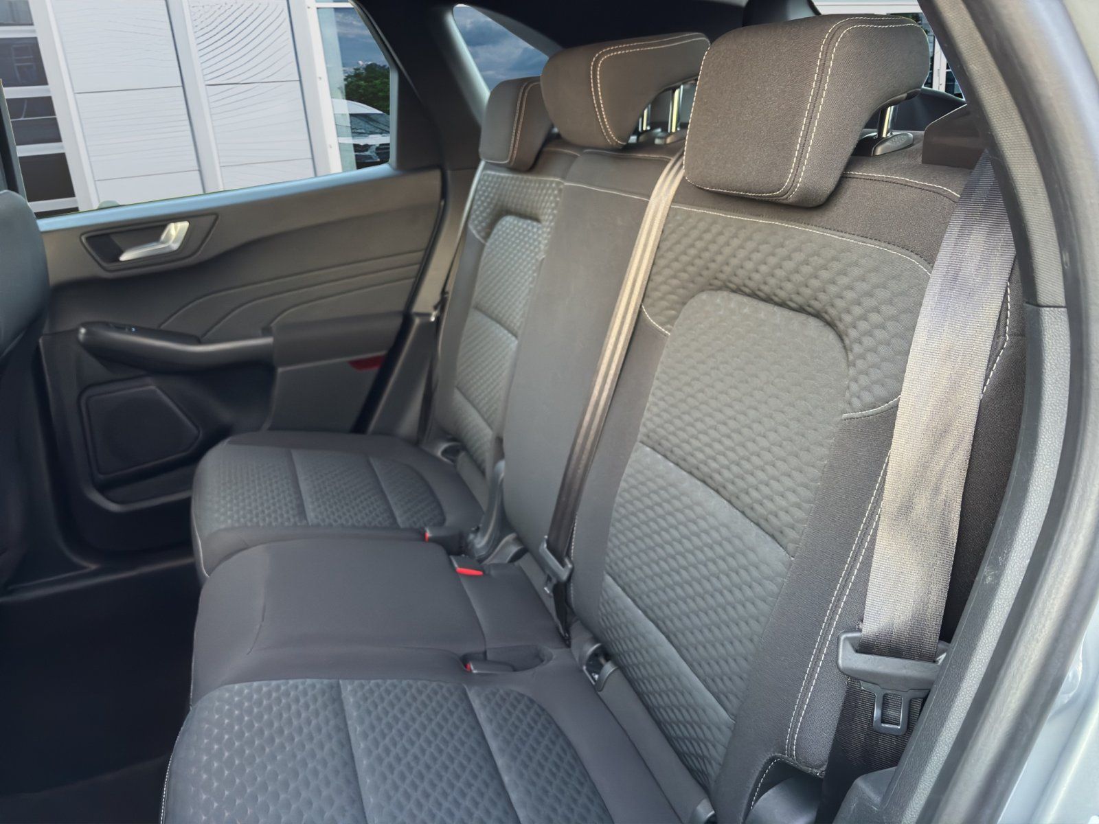 Fahrzeugabbildung Ford Kuga Plug-In Hybrid Cool & Connect #Winterpaket