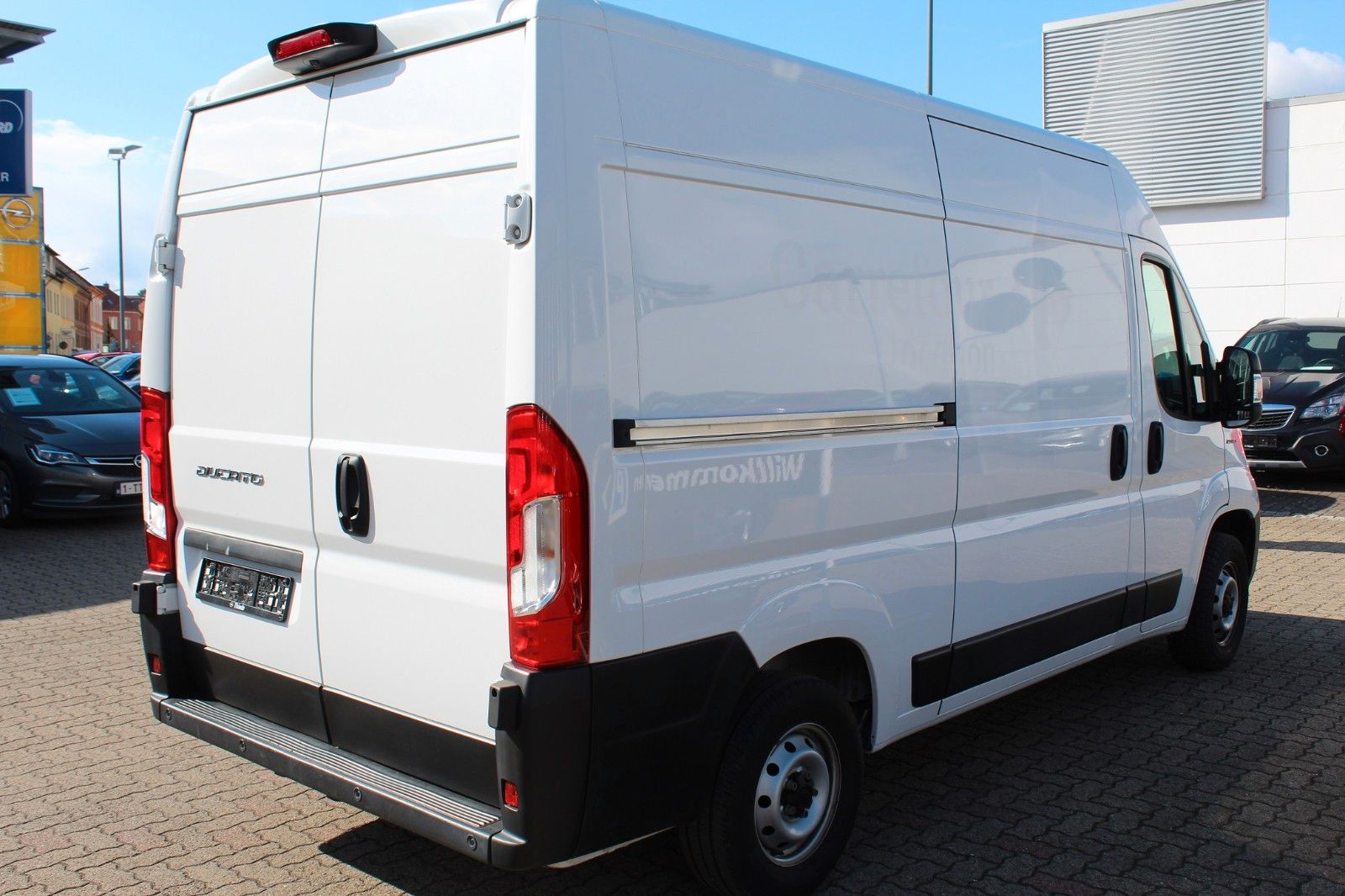 Fahrzeugabbildung Fiat Ducato Kasten 120MJT  L2H2  NAVI/AC/KAMERA/PDC