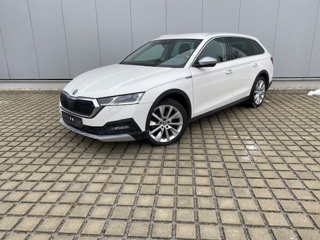 Octavia 2.0 TDI 4x4 DSG Scout AHK/MATRIX/NAVI/HE