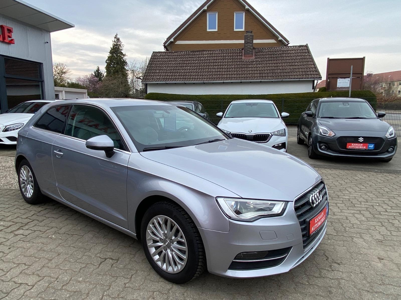 Audi A3 ambiente 1.4 TFSI / S-tronic/NAVI / Bi Xenon/