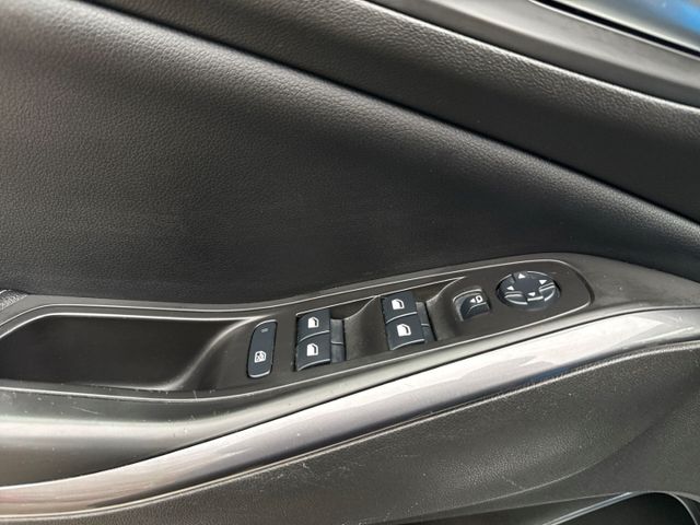 Grandland INNOVATION 1.2 Turbo INTELLILINK PDC V