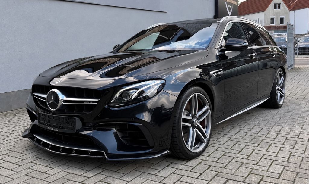 Image of Mercedes-Benz E 63 AMG