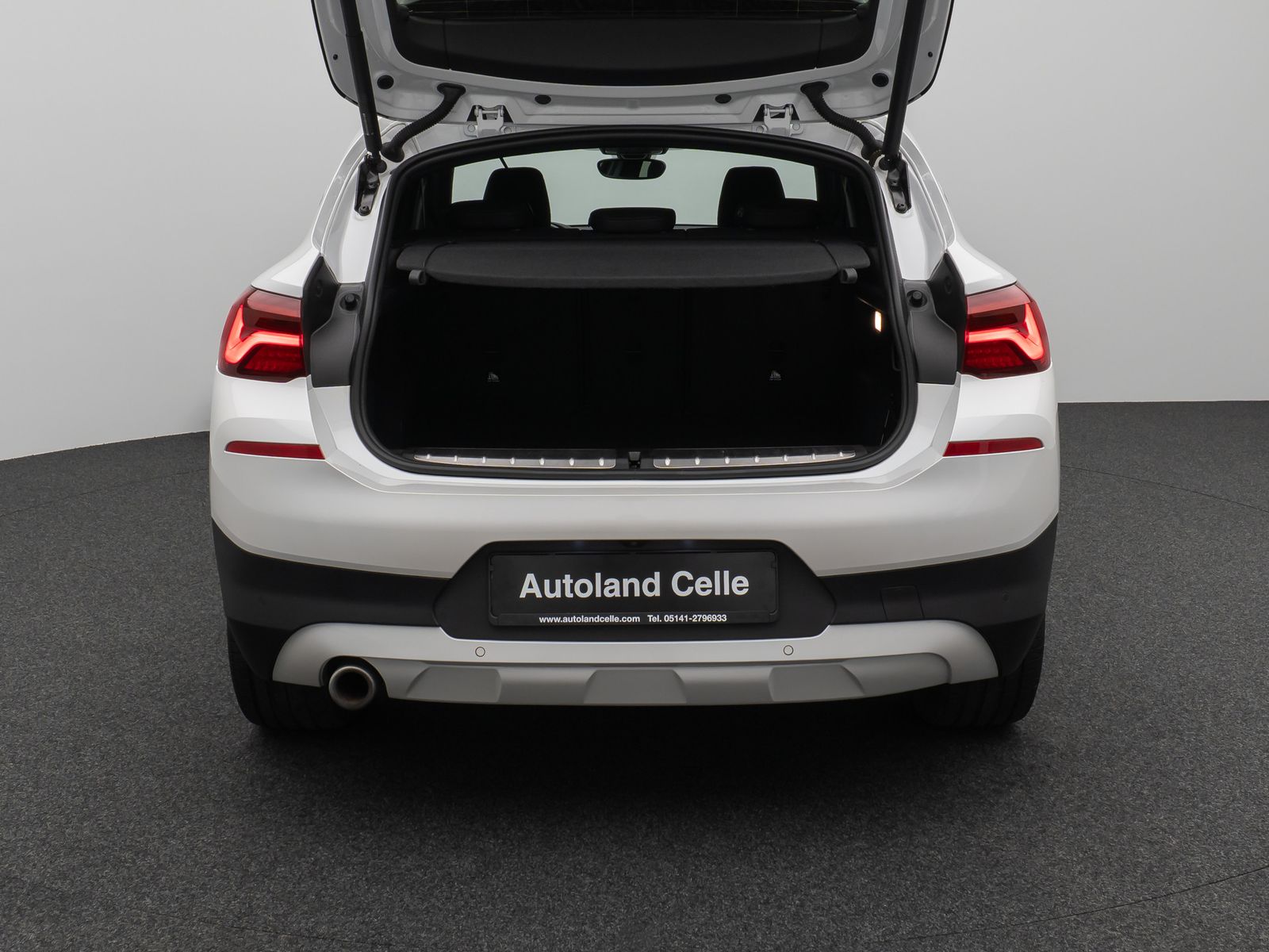 Fahrzeugabbildung BMW X2 xD25e Kamera DAB HiFi Navi Komfort Sport LED